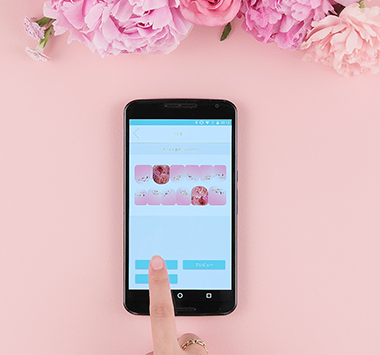 図:ネイルシールをプリント