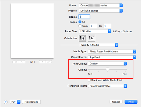 rysunek: Wybierz wartość Niestandardowa z listy Jakość wydruku w sekcji Jakość i nośnik w oknie dialogowym Drukuj