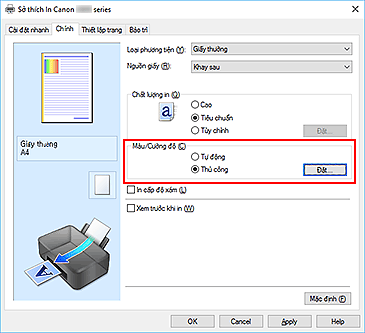 hình: Chọn Thủ công cho Màu/Cường độ trên tab Chính