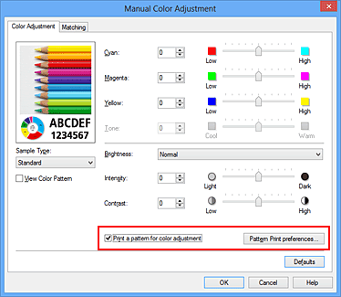 figur: Vælg Udskriv et mønster for farvejustering under fanen Farvejustering
